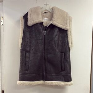 Women’s Vest, Offline by Aerie, Size M, Faux Fur, Brown/White